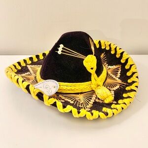 NWT Luna Sombrero Hat
